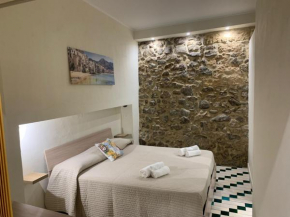 Vitrani's house apartments Cefalù